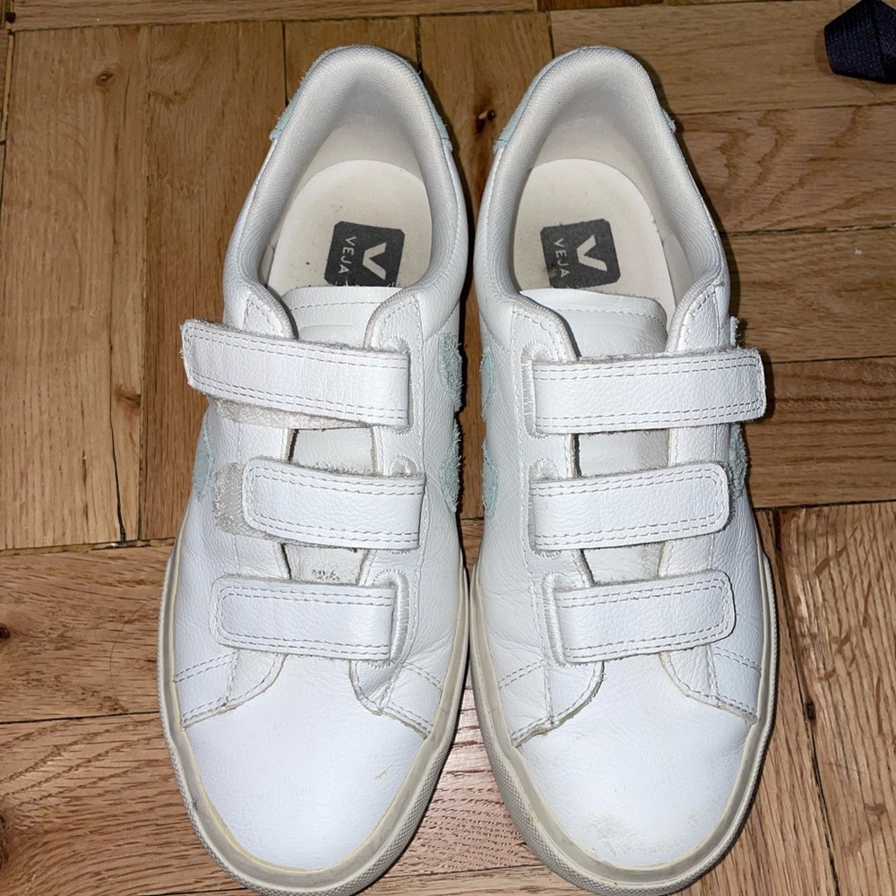 Veja Kids White Velcro Sneakers